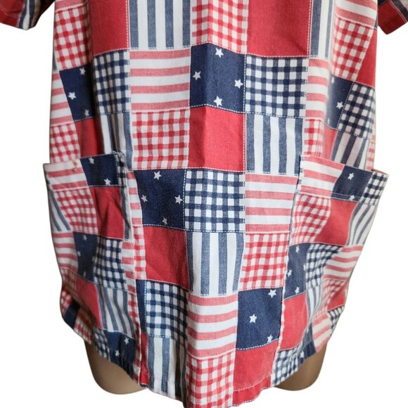 Womens Patriotic Patchwork Red White and Blue Scrub Top Front Pockets Size M - Picture 6 of 8